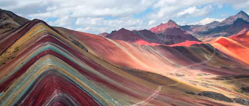Cuatrimotos en la Montaña de Colores