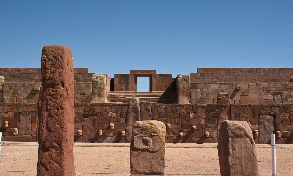 Tour Tiahuanaco desde Puno