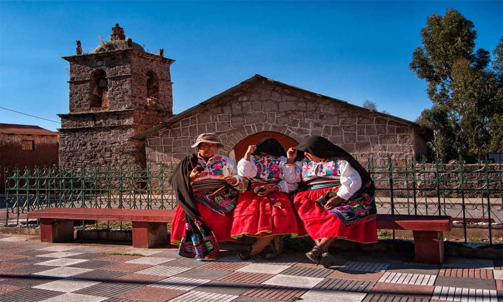 Tour Cañón del Colca Conexión Taquile 3D/2N