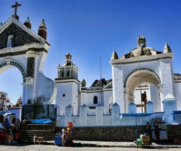 Tour Puno – Copacabana – Isla del Sol