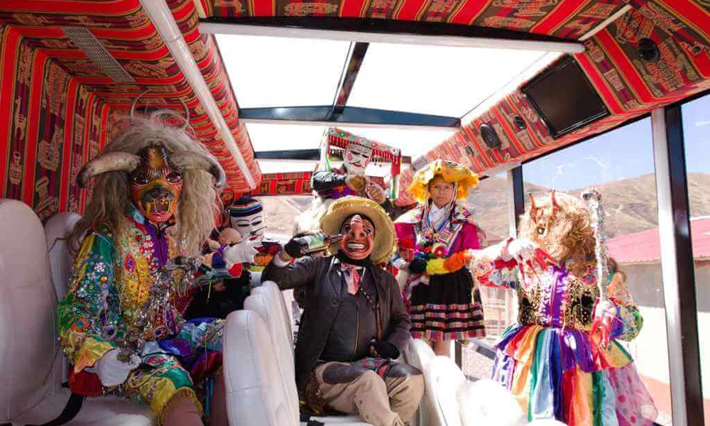 Tour Panorámico Cusco Escénico en Bus 180° con Pisco Sour y Danzas Típicas