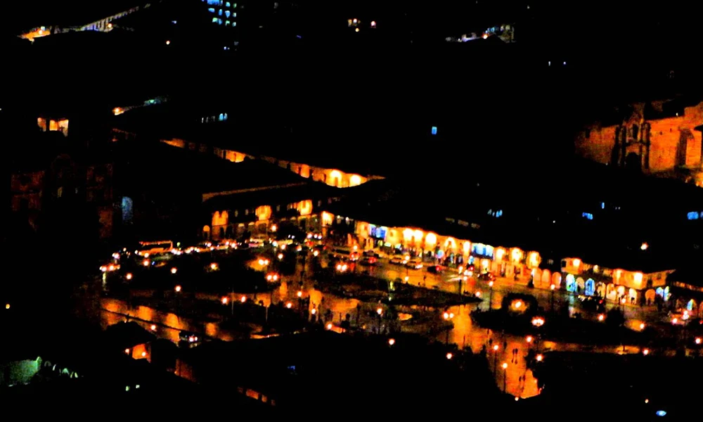 Tour Nocturno Cusco Mágico | Cristo Blanco & Pisco Sour Peruano