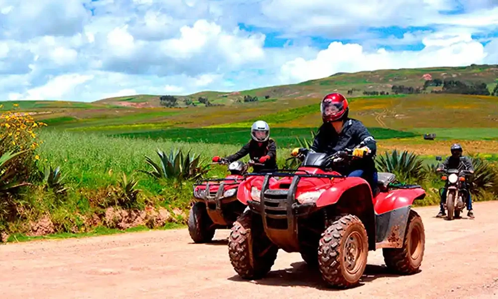 Tour en Cuatrimotos a Maras y Laguna Huaypo en Cusco