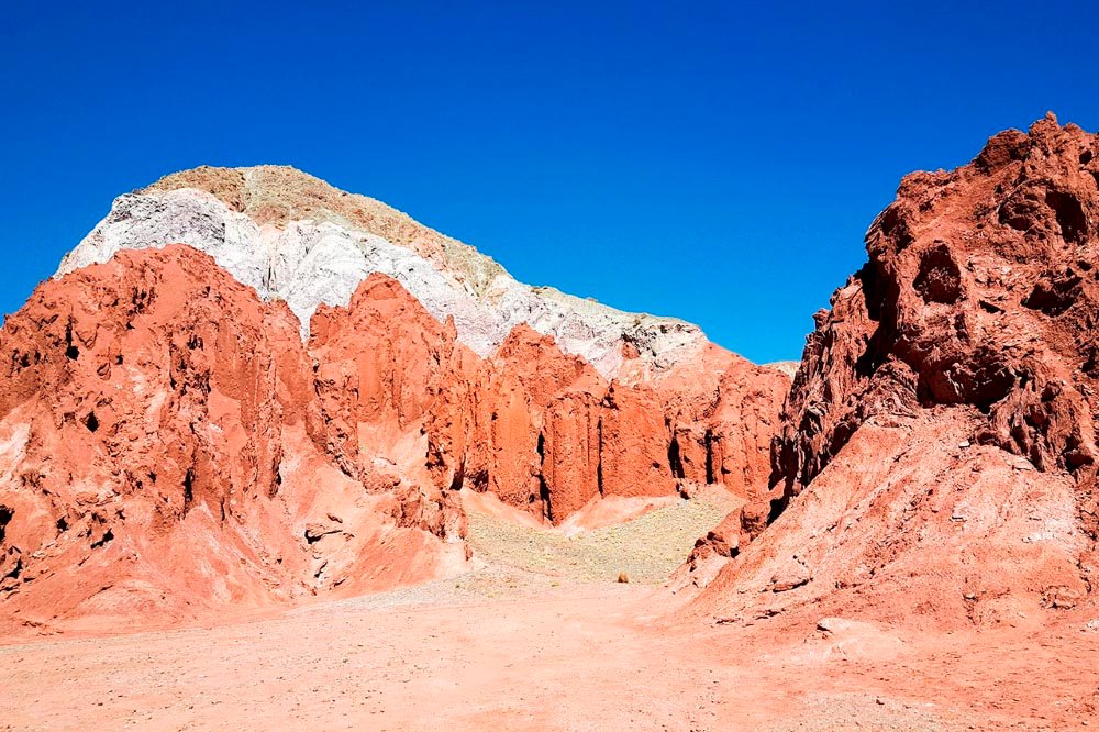 Live the Rainbow Valley Experience